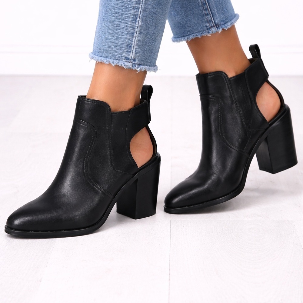 [1.State] Black Leather Cut Out Booties